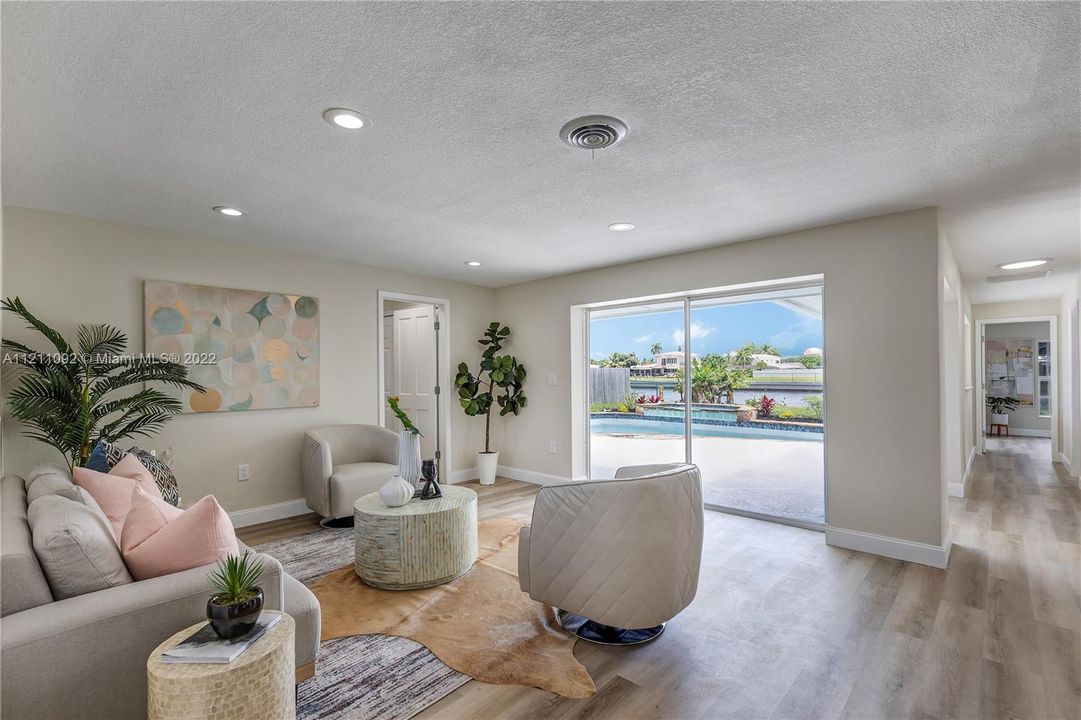 Recently Sold: $862,500 (3 beds, 2 baths, 1789 Square Feet)