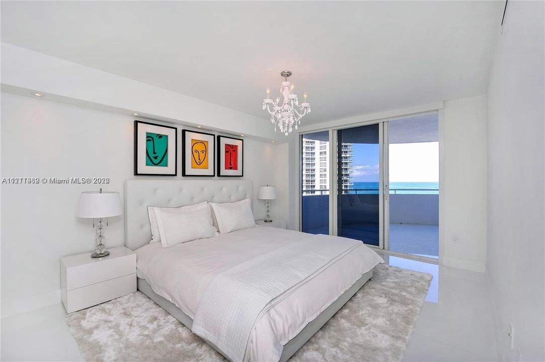 Recently Sold: $1,699,000 (3 beds, 3 baths, 1690 Square Feet)