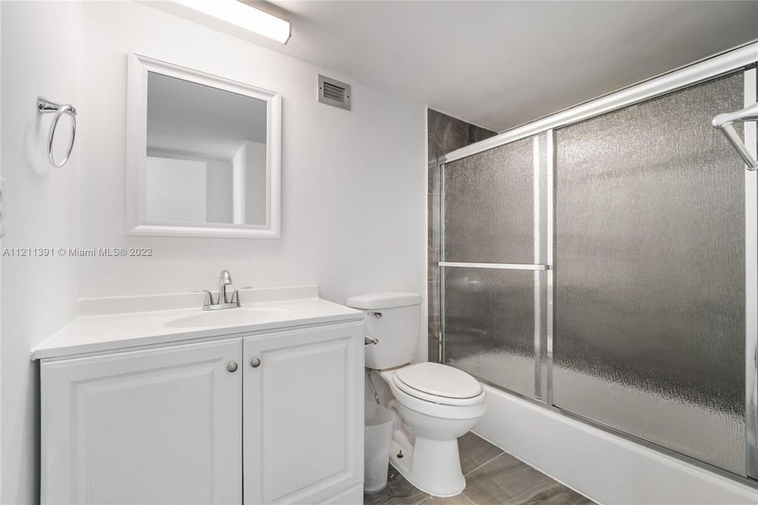 Недавно арендовано: $2,400 (1 спален, 2 ванн, 820 Квадратных фут)