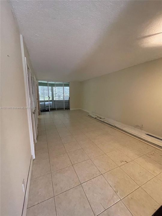 Recently Sold: $155,000 (2 beds, 2 baths, 970 Square Feet)