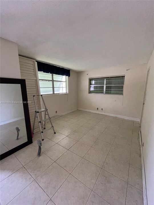 Recently Sold: $155,000 (2 beds, 2 baths, 970 Square Feet)