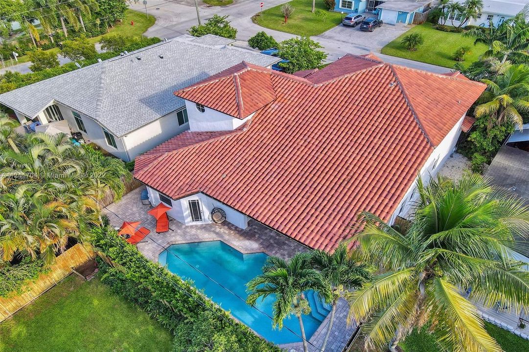 Недавно арендовано: $12,500 (6 спален, 4 ванн, 3669 Квадратных фут)