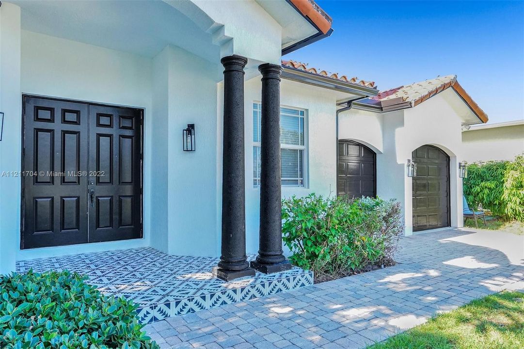 Недавно арендовано: $12,500 (6 спален, 4 ванн, 3669 Квадратных фут)