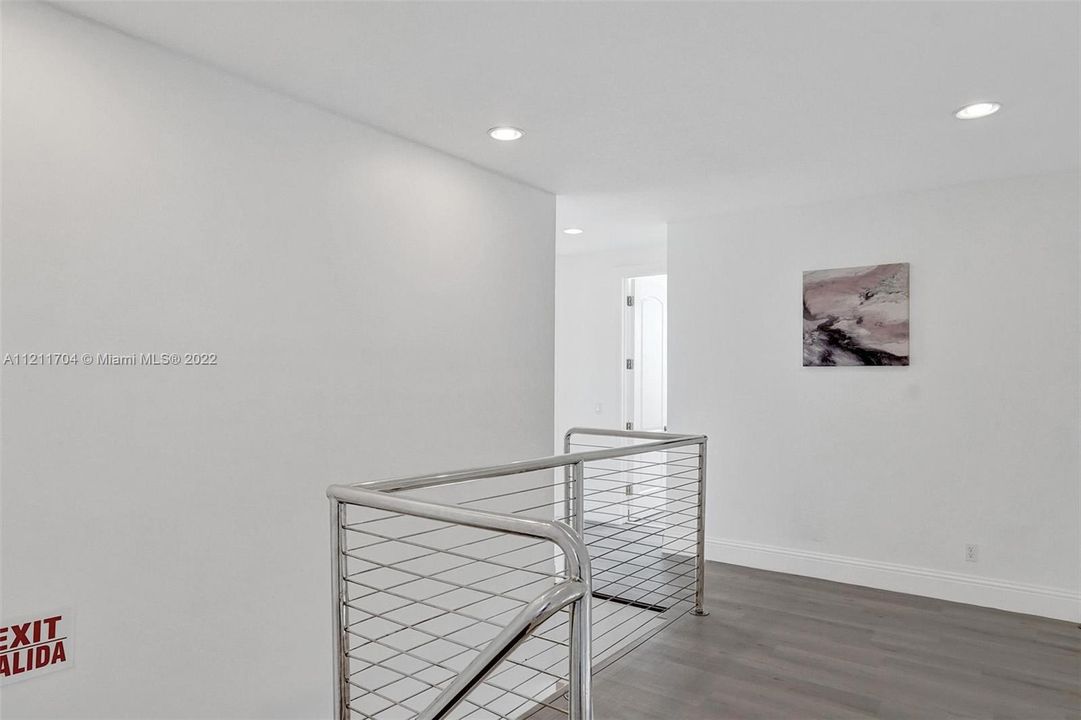 Недавно арендовано: $12,500 (6 спален, 4 ванн, 3669 Квадратных фут)