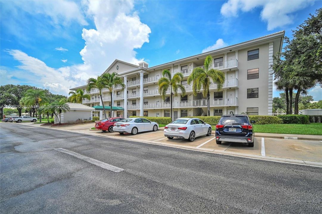 Recently Sold: $288,000 (2 beds, 2 baths, 1385 Square Feet)