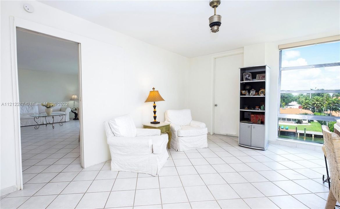 Recently Sold: $465,000 (2 beds, 2 baths, 1050 Square Feet)