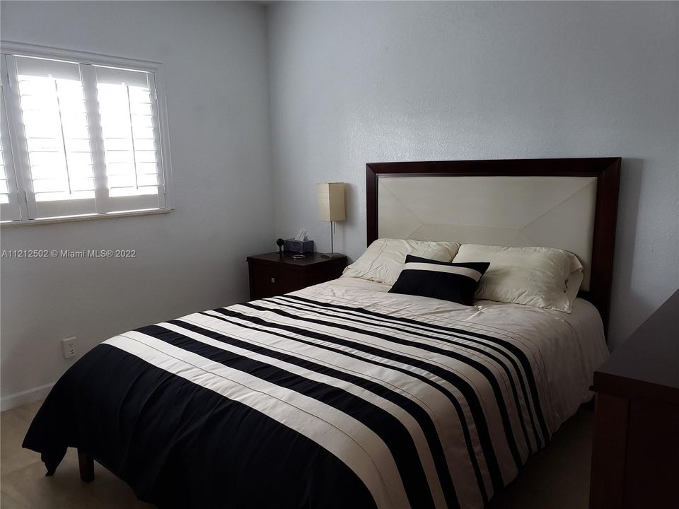Recently Rented: $1,800 (1 beds, 1 baths, 686 Square Feet)