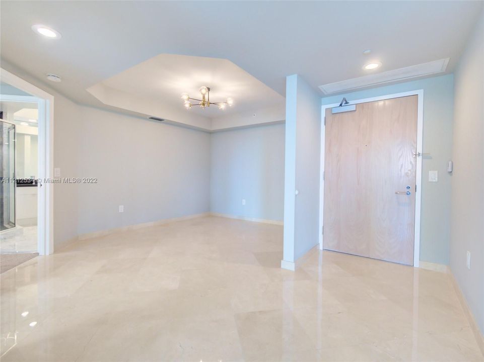 Recently Sold: $880,000 (2 beds, 2 baths, 1530 Square Feet)