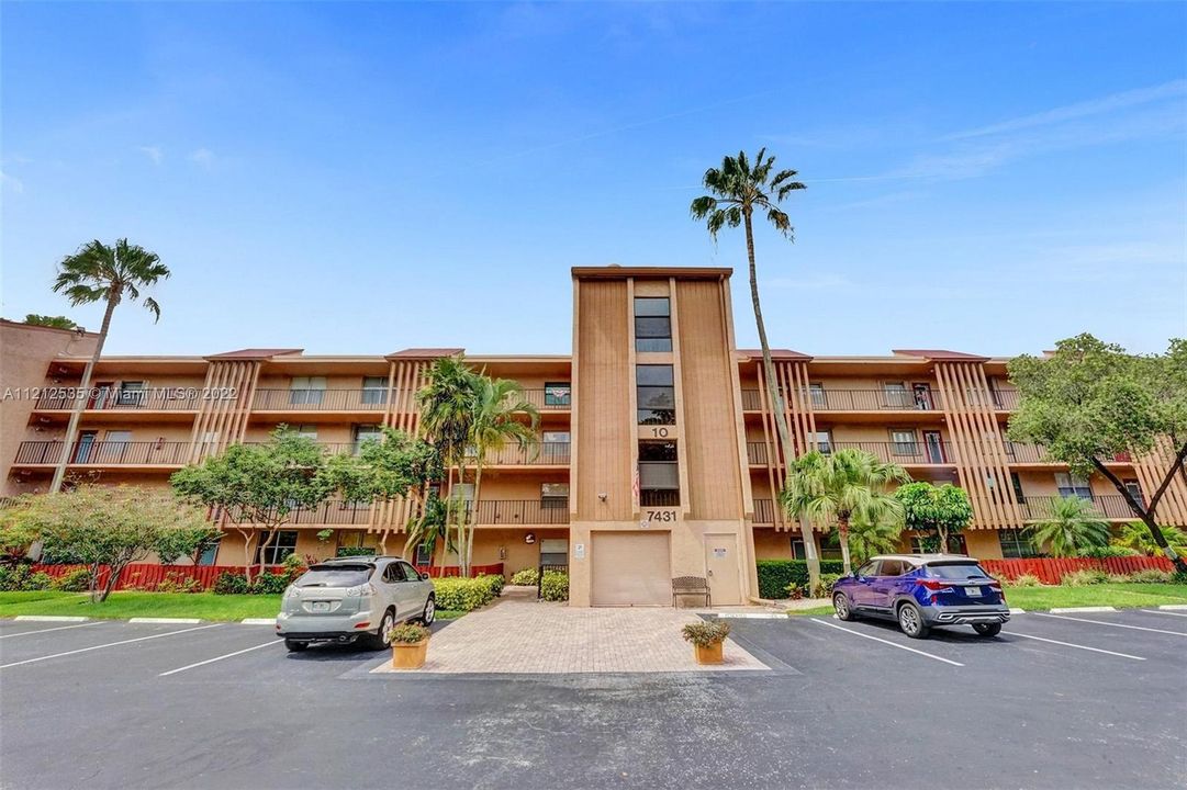 Недавно продано: $189,000 (2 спален, 2 ванн, 1100 Квадратных фут)