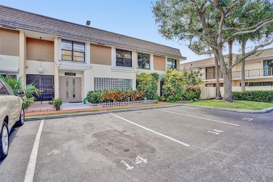 Recently Sold: $799,000 (3 beds, 2 baths, 1710 Square Feet)