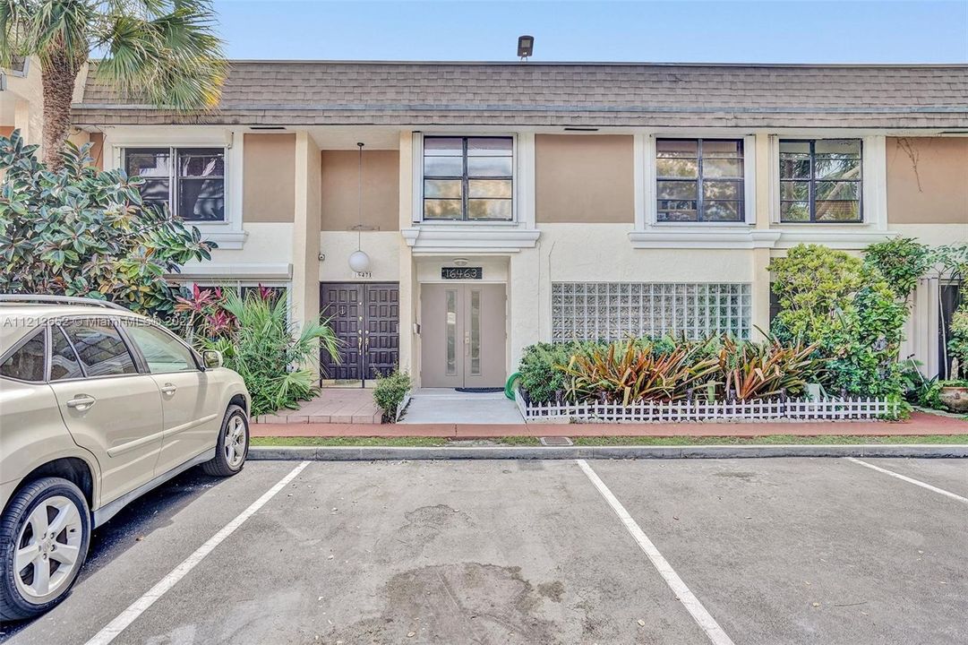 Recently Sold: $799,000 (3 beds, 2 baths, 1710 Square Feet)