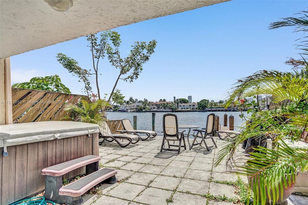 Recently Sold: $799,000 (3 beds, 2 baths, 1710 Square Feet)