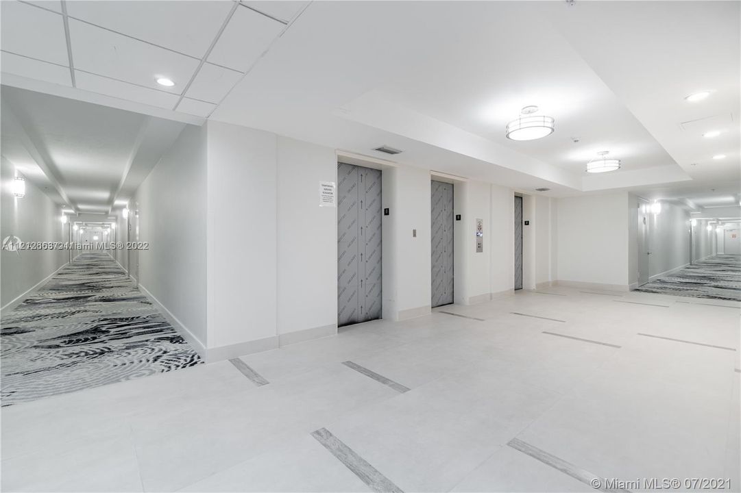 Recently Sold: $499,000 (2 beds, 2 baths, 1186 Square Feet)