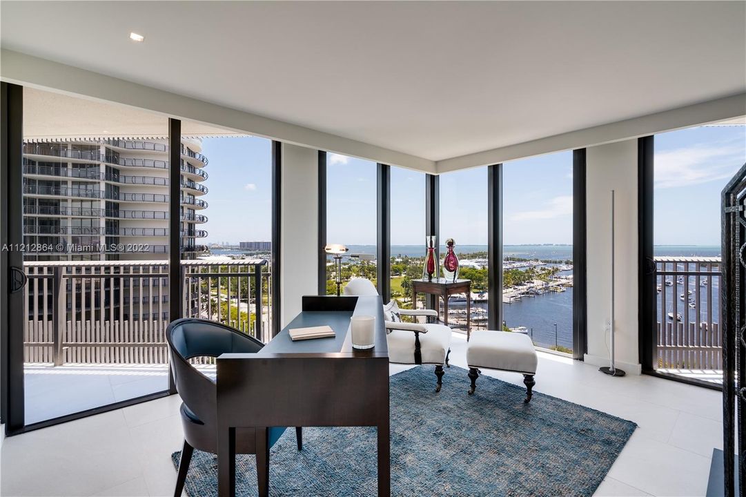 Recently Sold: $2,250,000 (2 beds, 2 baths, 1587 Square Feet)