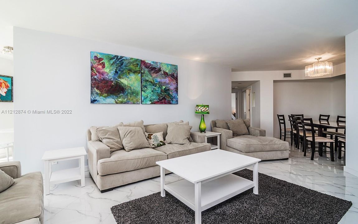 Recently Sold: $695,000 (3 beds, 3 baths, 1840 Square Feet)