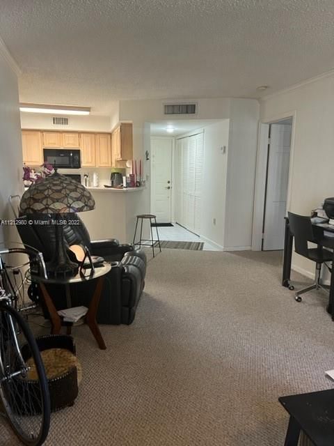 Recently Sold: $335,000 (2 beds, 2 baths, 910 Square Feet)