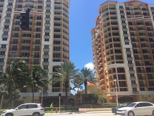 Recently Sold: $765,000 (2 beds, 2 baths, 1397 Square Feet)