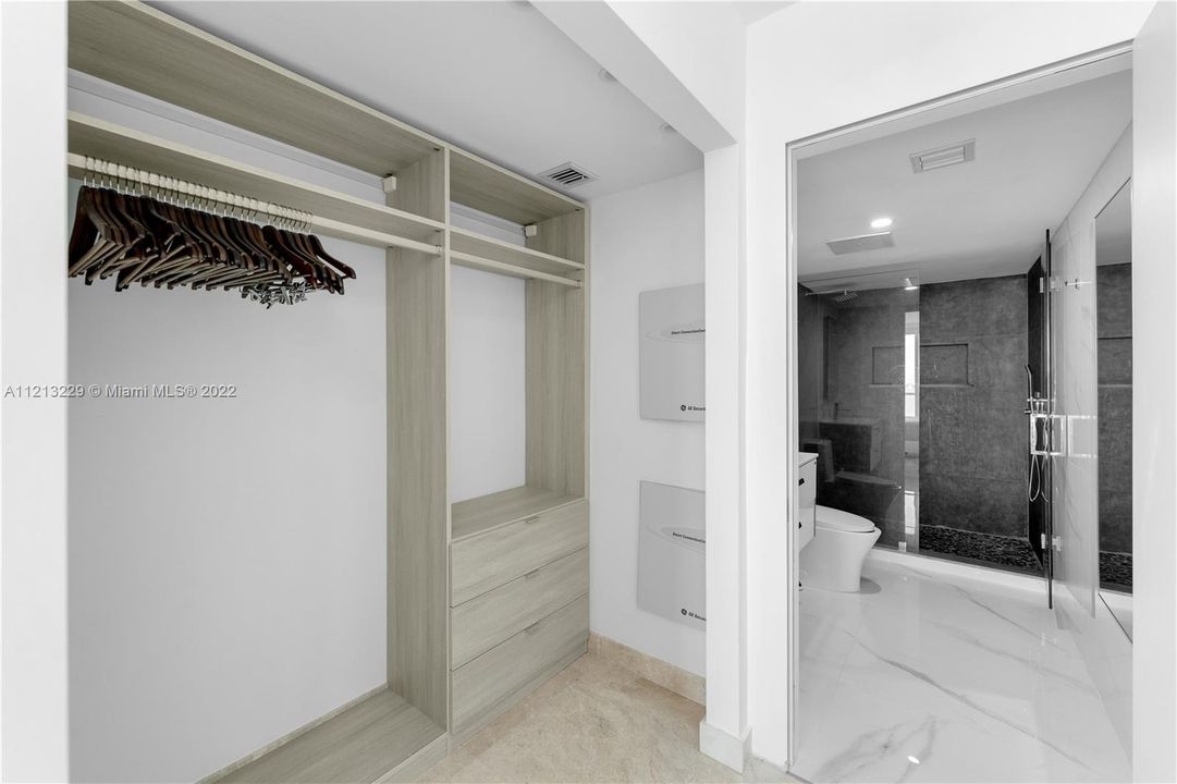 最近租的: $5,000 (2 贝兹, 2 浴室, 1285 平方英尺)