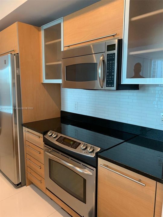 Recently Rented: $5,000 (2 beds, 2 baths, 1289 Square Feet)