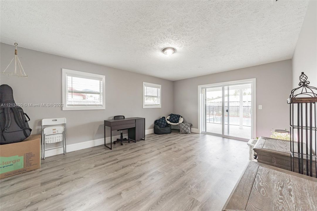 4th bedroom