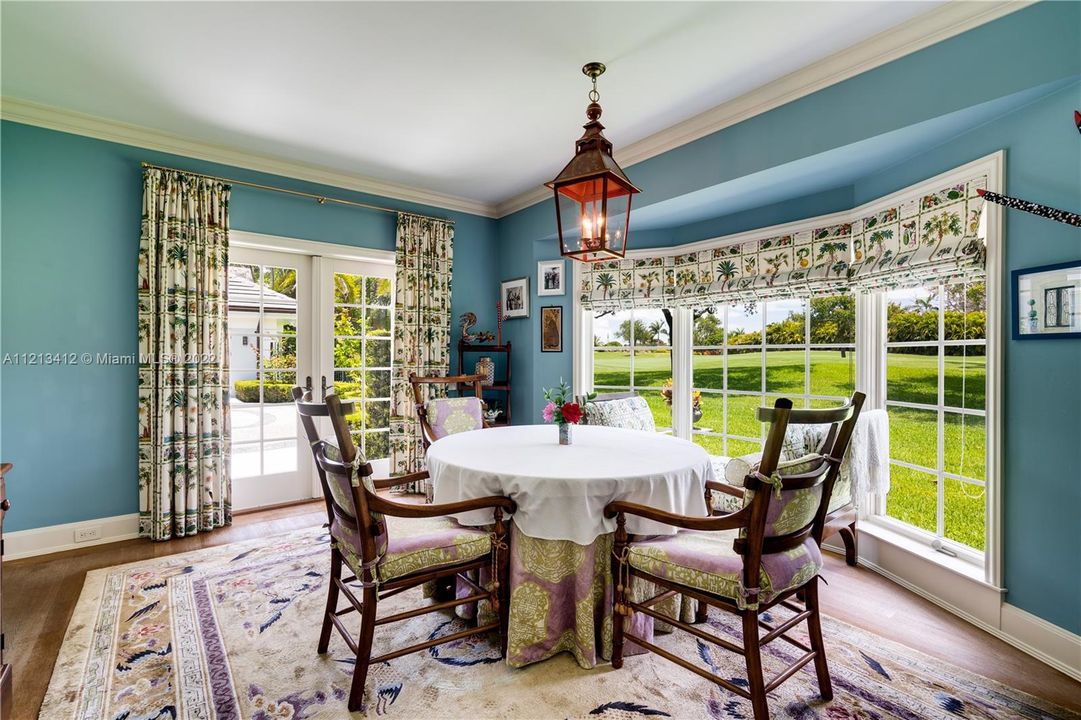 Breakfast room