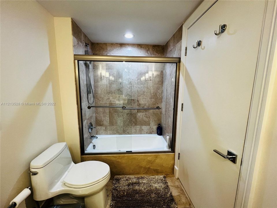 最近租的: $12,000 (3 贝兹, 4 浴室, 3264 平方英尺)