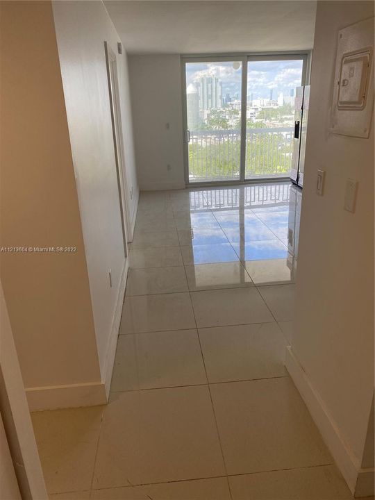 Recently Sold: $399,000 (1 beds, 1 baths, 659 Square Feet)