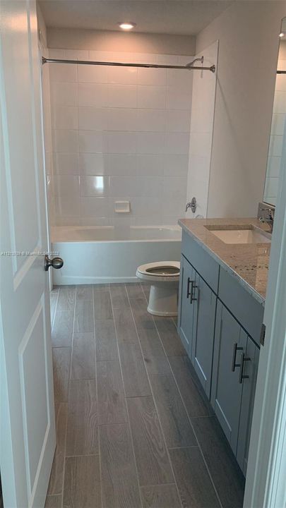 Recently Rented: $3,050 (3 beds, 2 baths, 0 Square Feet)