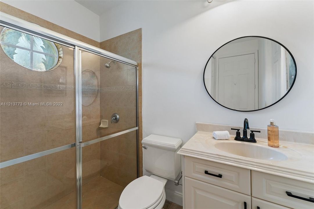 Recently Rented: $7,500 (4 beds, 4 baths, 3722 Square Feet)