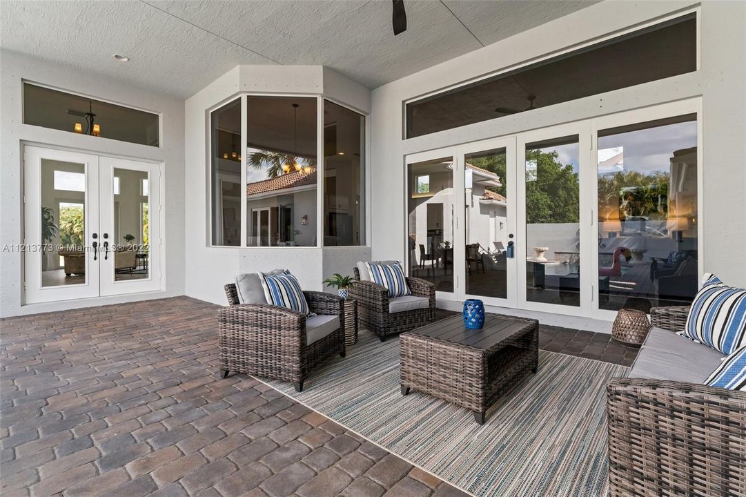 Recently Rented: $7,500 (4 beds, 4 baths, 3722 Square Feet)