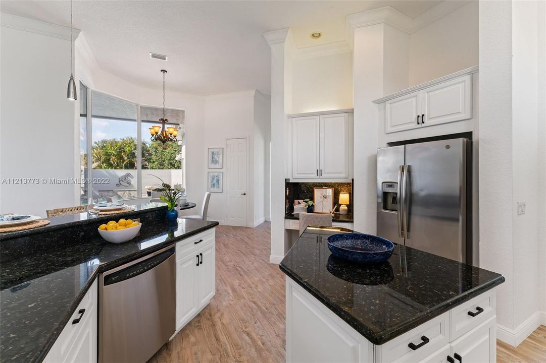 Recently Rented: $7,500 (4 beds, 4 baths, 3722 Square Feet)