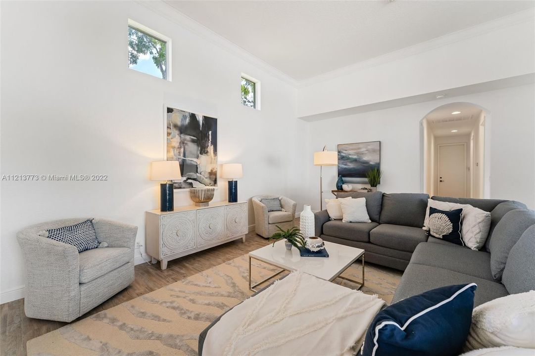 Recently Rented: $7,500 (4 beds, 4 baths, 3722 Square Feet)