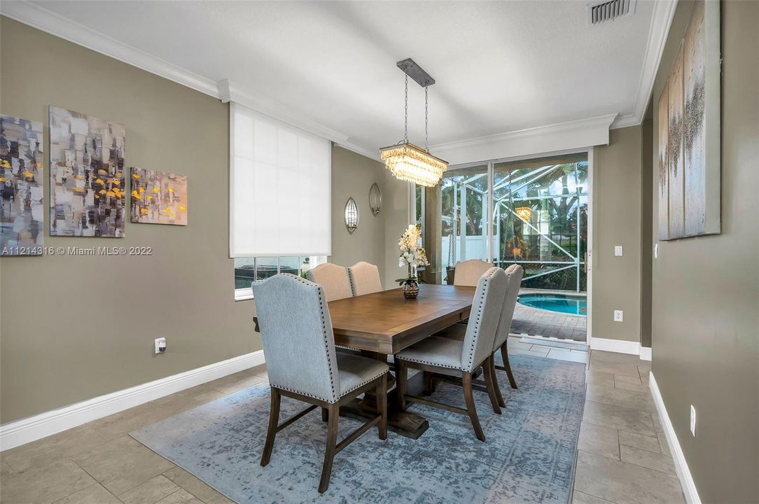 Recently Sold: $695,000 (3 beds, 3 baths, 3054 Square Feet)