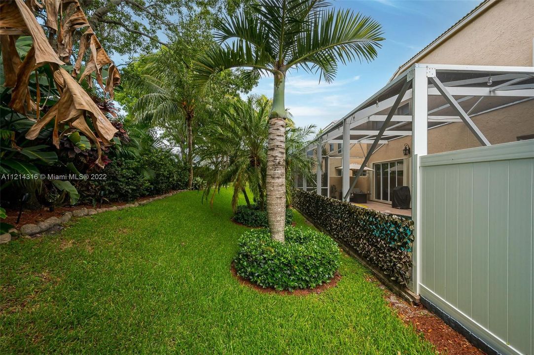 Recently Sold: $695,000 (3 beds, 3 baths, 3054 Square Feet)