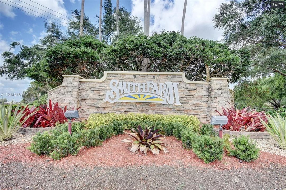 Recently Sold: $695,000 (3 beds, 3 baths, 3054 Square Feet)