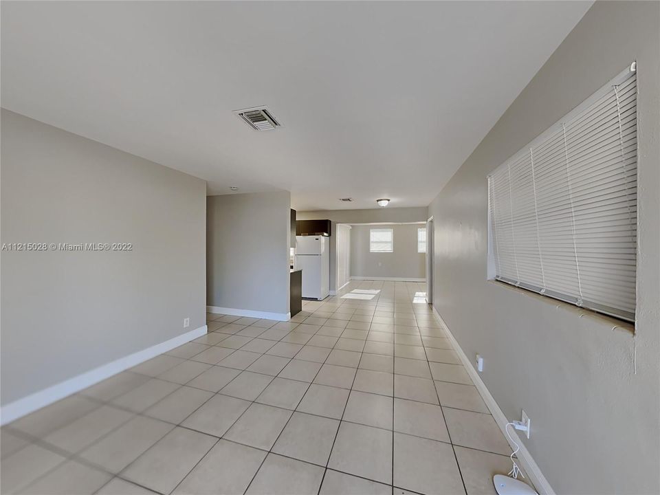 Recently Rented: $2,539 (3 beds, 2 baths, 1378 Square Feet)