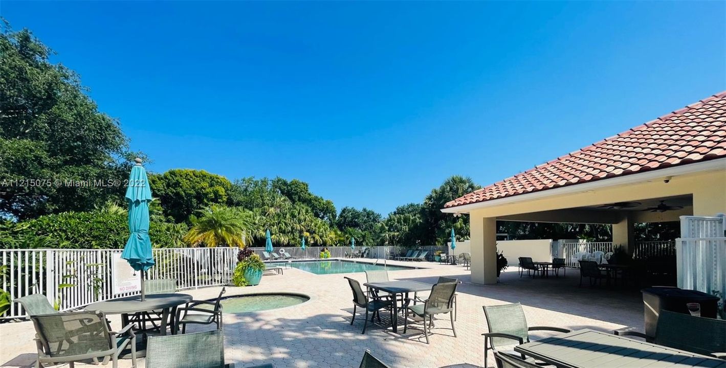 Oaks East Community Pool