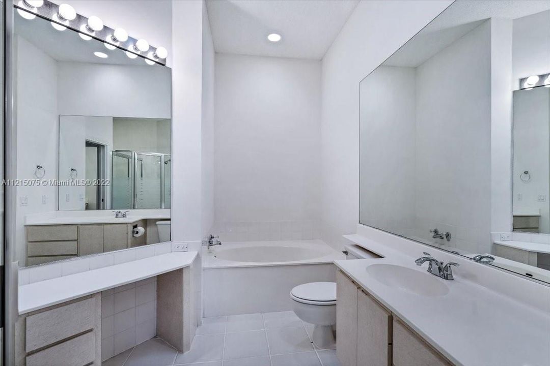 Recently Sold: $849,000 (3 beds, 2 baths, 2024 Square Feet)