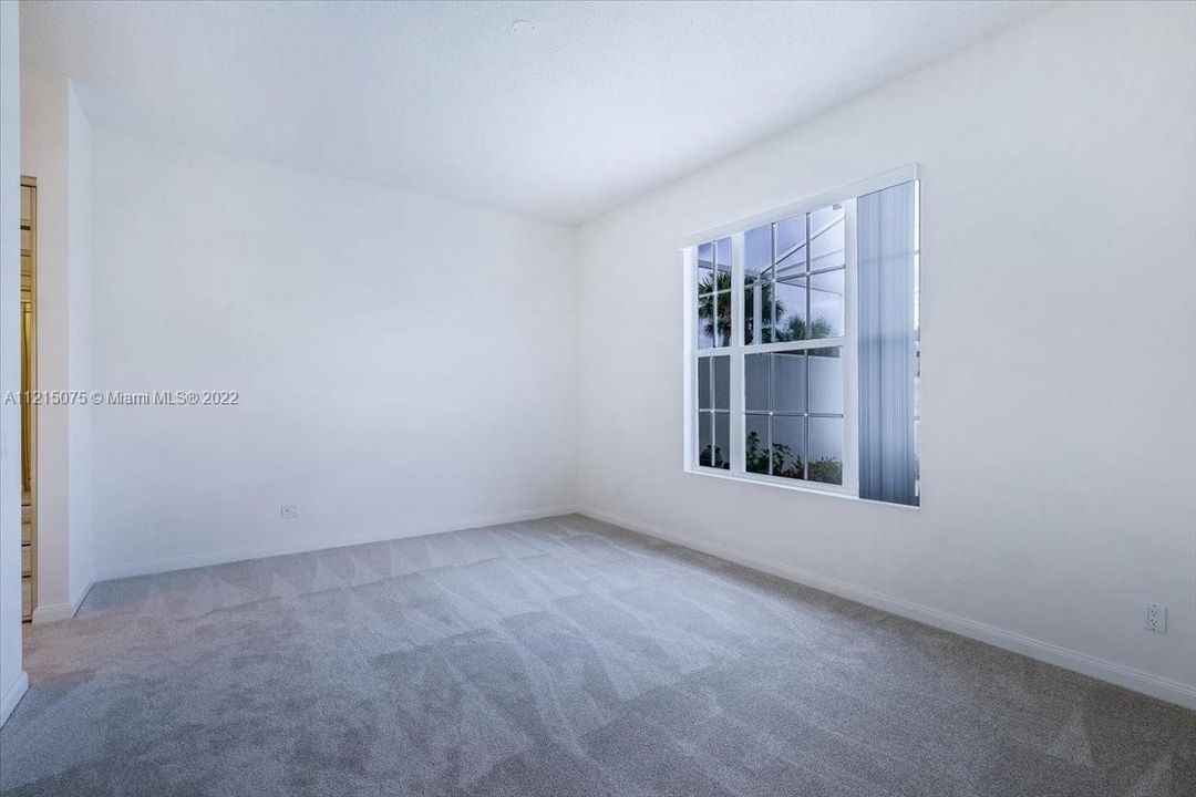 Recently Sold: $849,000 (3 beds, 2 baths, 2024 Square Feet)