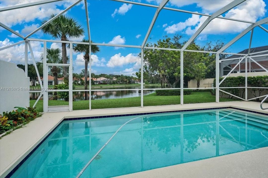 Recently Sold: $849,000 (3 beds, 2 baths, 2024 Square Feet)