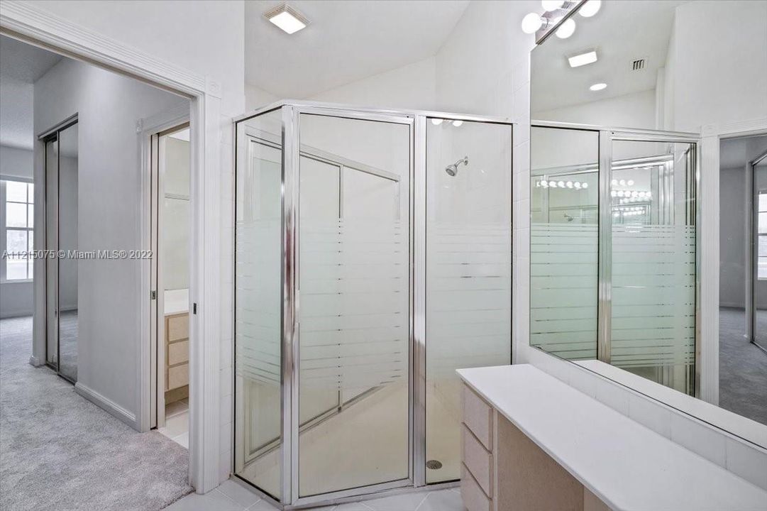 Recently Sold: $849,000 (3 beds, 2 baths, 2024 Square Feet)