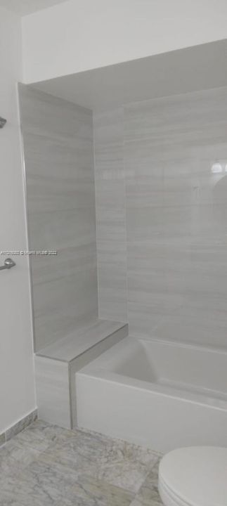 Recently Rented: $4,000 (2 beds, 2 baths, 970 Square Feet)