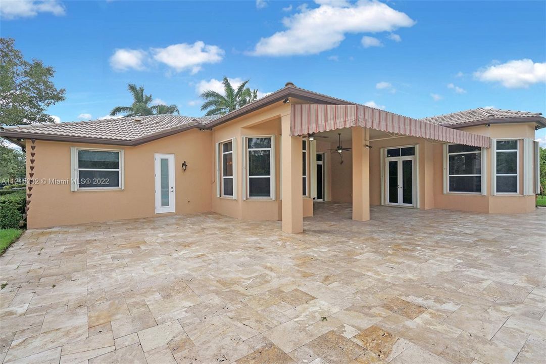 Recently Sold: $1,150,000 (4 beds, 3 baths, 3583 Square Feet)