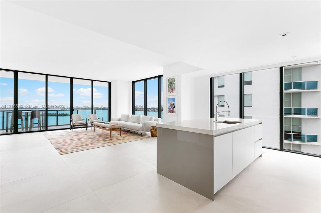 Recently Sold: $2,870,000 (4 beds, 4 baths, 2743 Square Feet)