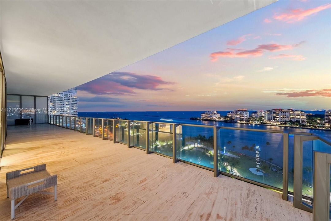 En Venta: $15,000,000 (4 camas, 4 baños, 4154 Pies cuadrados)