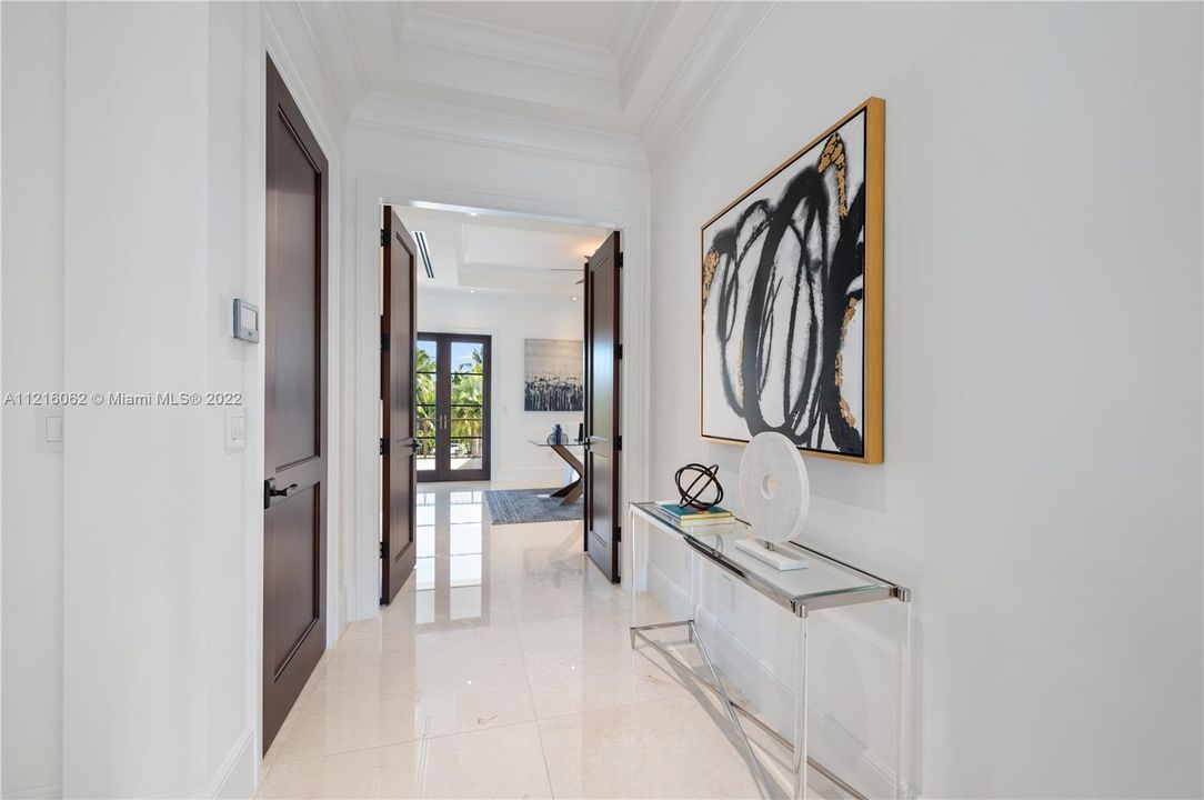 Recently Sold: $7,000,000 (8 beds, 8 baths, 8628 Square Feet)