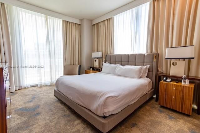 Recently Sold: $1,500,000 (1 beds, 1 baths, 1147 Square Feet)