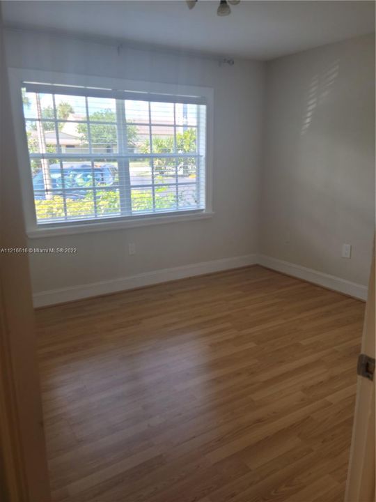 Recently Rented: $1,800 (1 beds, 1 baths, 1173 Square Feet)