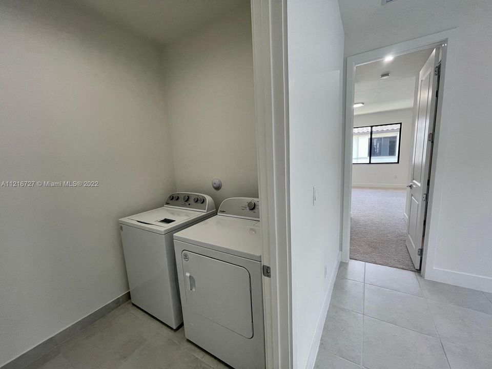 Recently Rented: $6,000 (3 beds, 2 baths, 0 Square Feet)