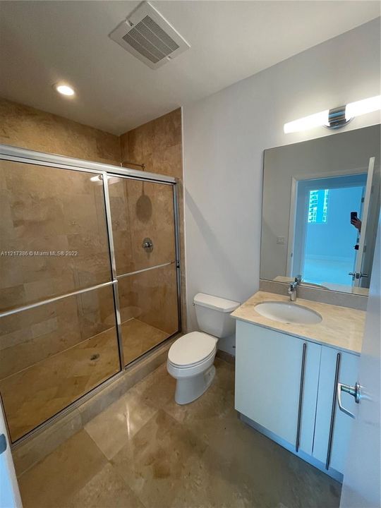Recently Sold: $640,000 (2 beds, 2 baths, 1594 Square Feet)